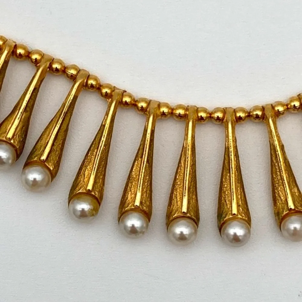 Vintage HAR Gold Tone and Faux Pearl Necklace